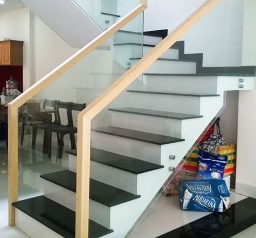 CẦU THANG KÍNH TAY VỊN GỖ