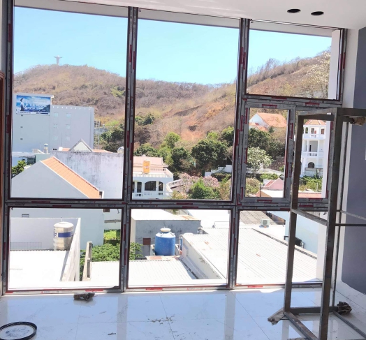 CỬA NHÔM XINGFA VÂN GỖ NHẬP KHẨU