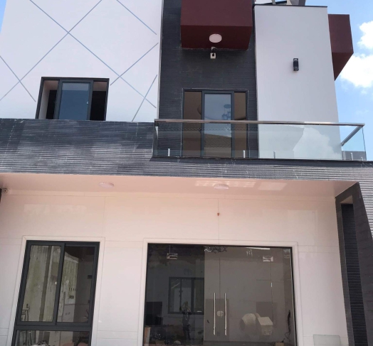 CỬA NHÔM KÍNH BIỆT THỰ 3